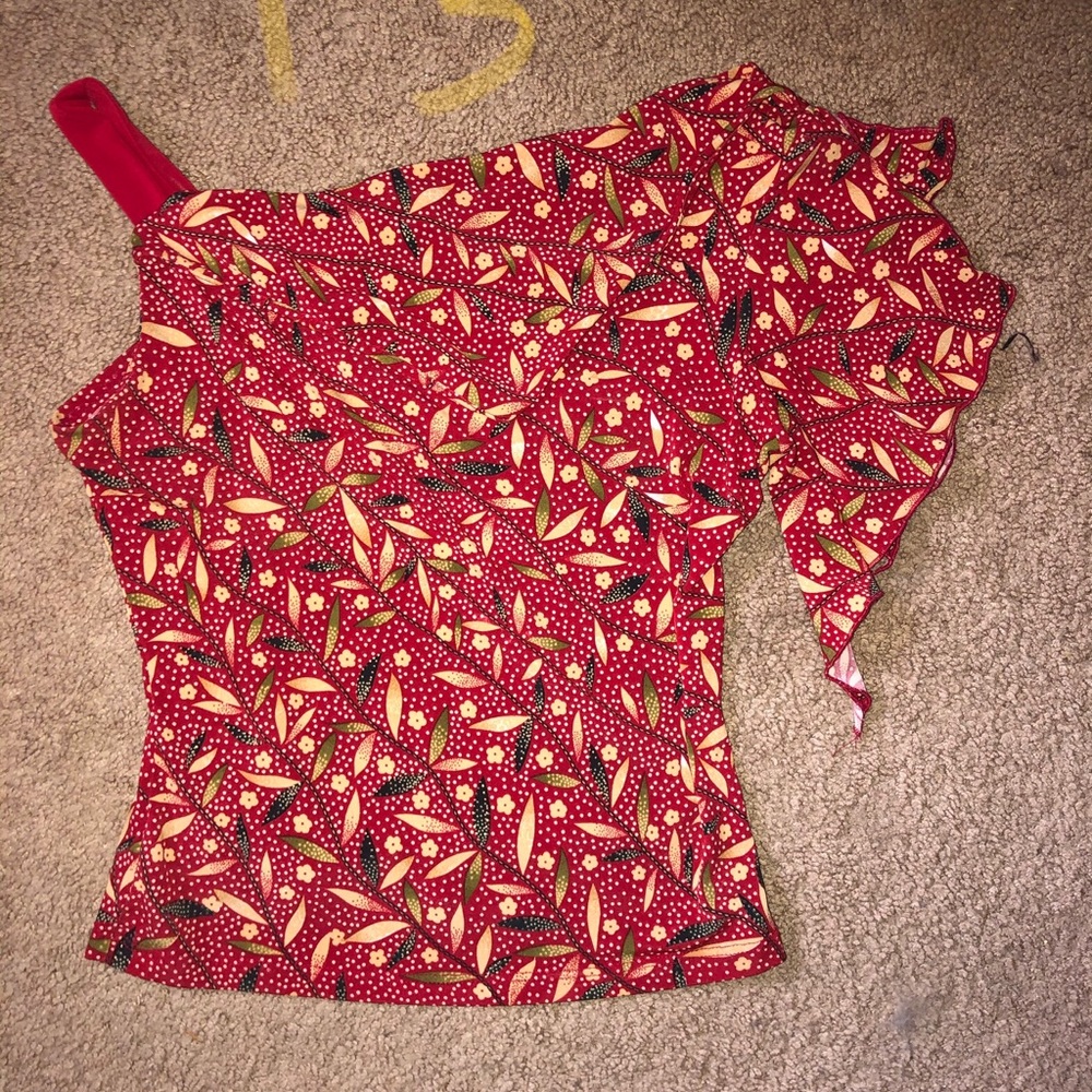 Tops - Picture 3 of 8